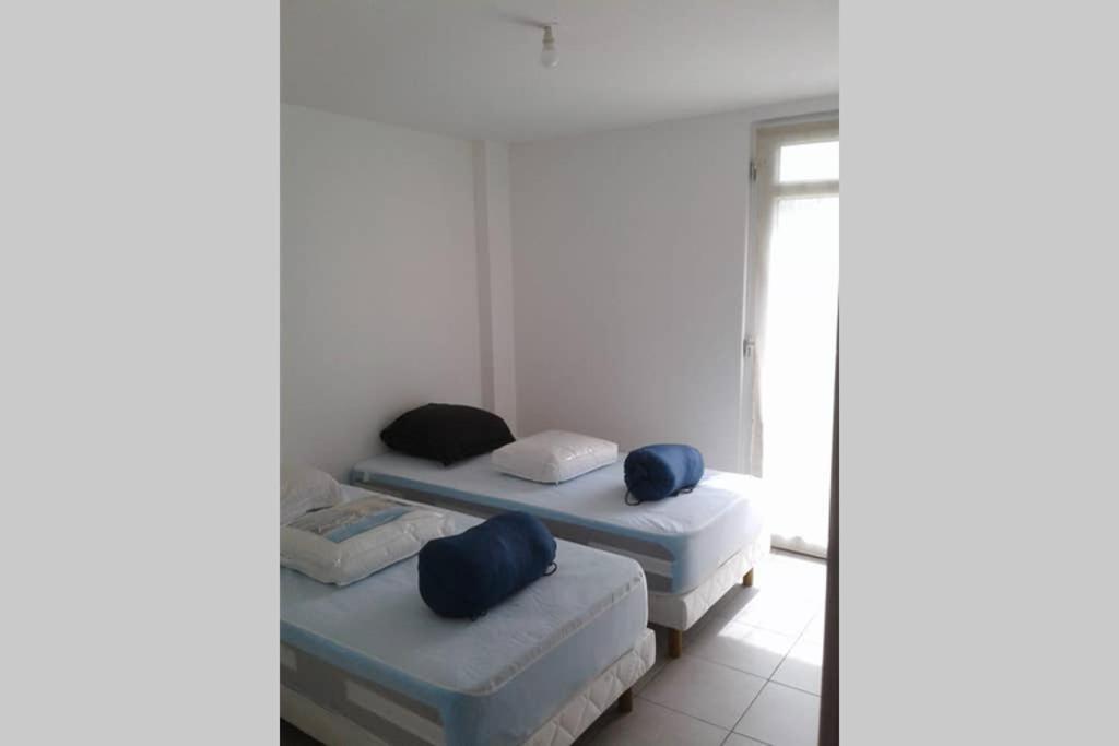 Ferienwohnung Les Champs Cernoy-en-Berry Exterior foto